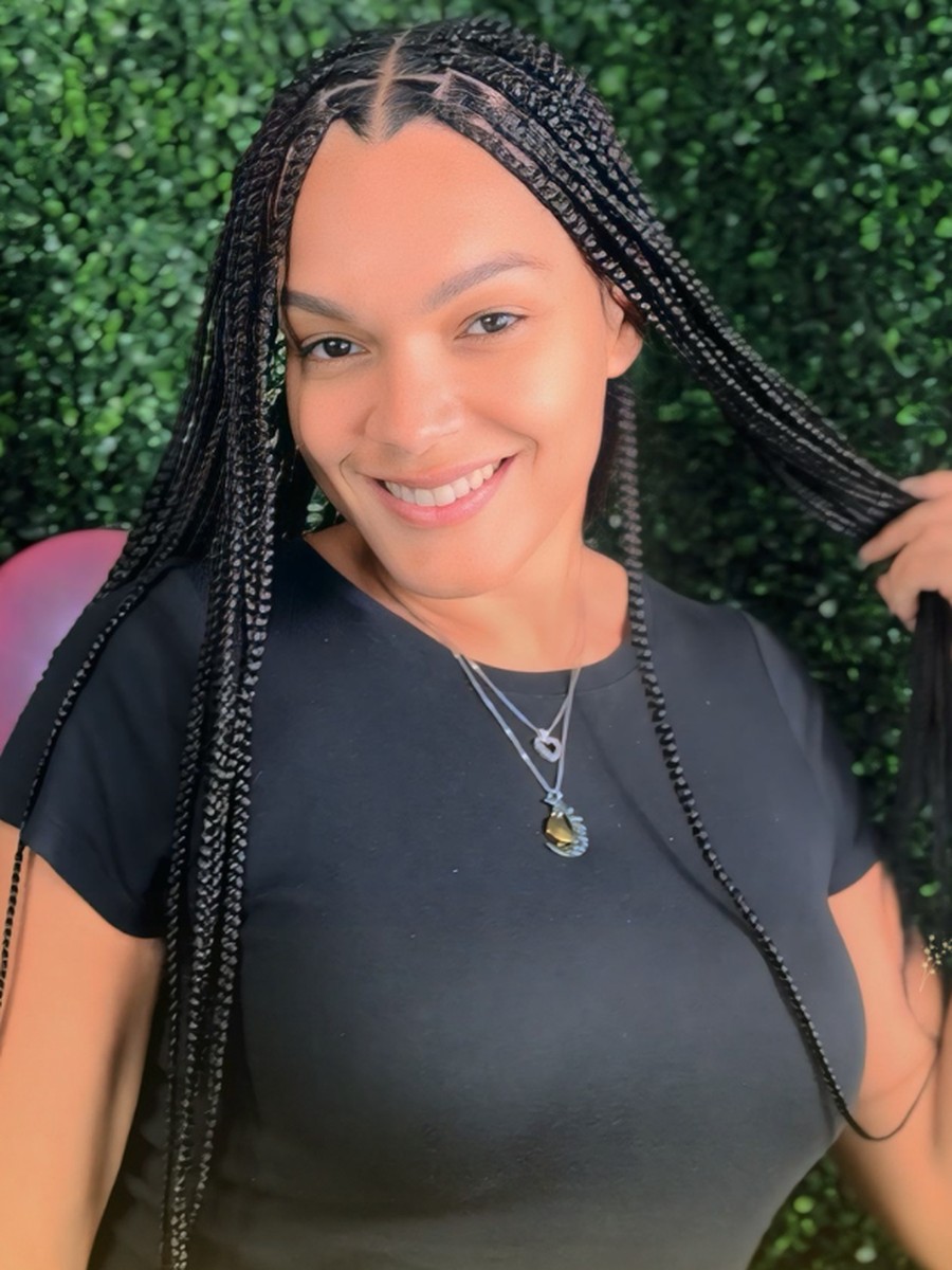 The Signature Knotless braids